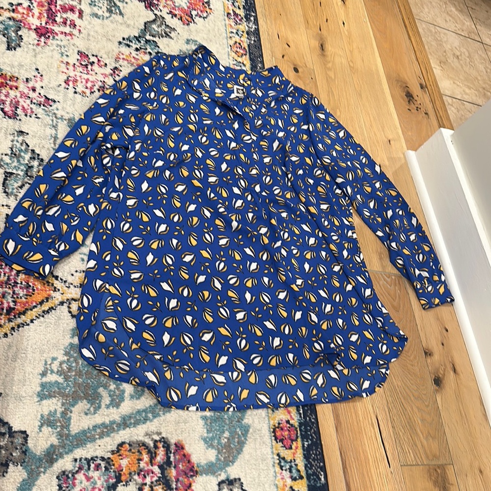 Anne Klein geometric blouse